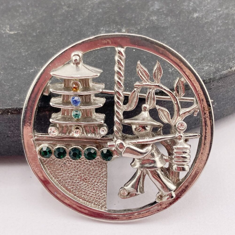 VINTAGE Silver tone metal and green rhinestone Asian scene brooch ~ c. 1950s pin
